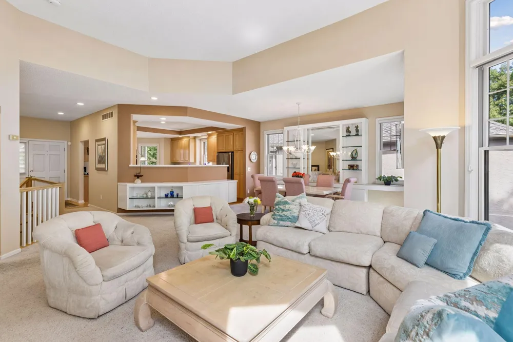 5329 Ashcroft Road Minnetonka, MN 55345