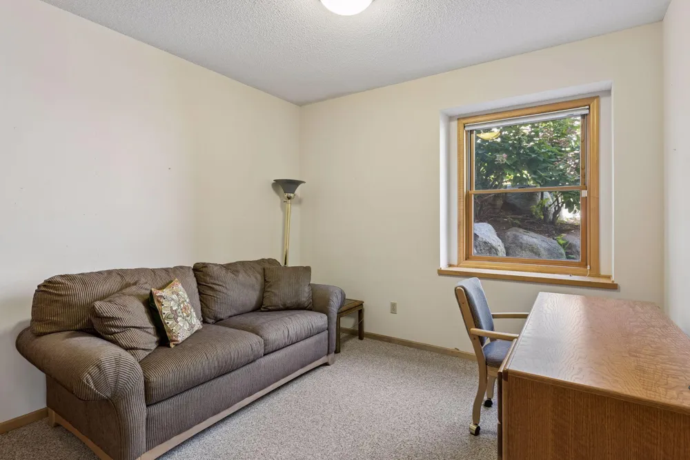 5329 Ashcroft Road Minnetonka, MN 55345