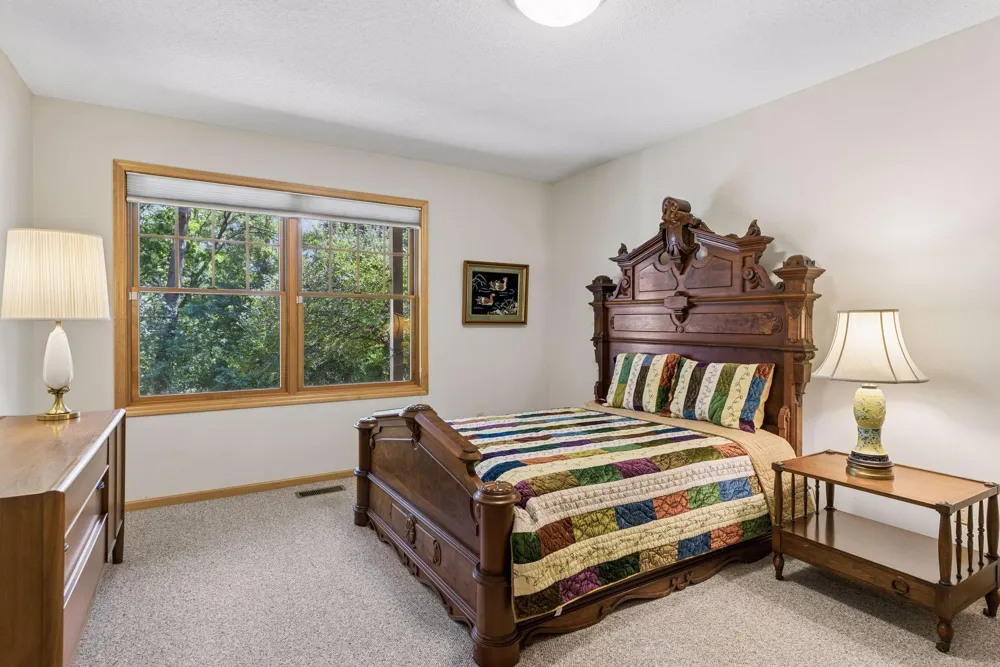 5329 Ashcroft Road Minnetonka, MN 55345