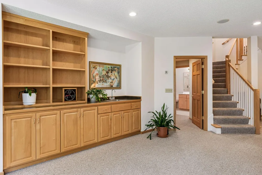 5329 Ashcroft Road Minnetonka, MN 55345