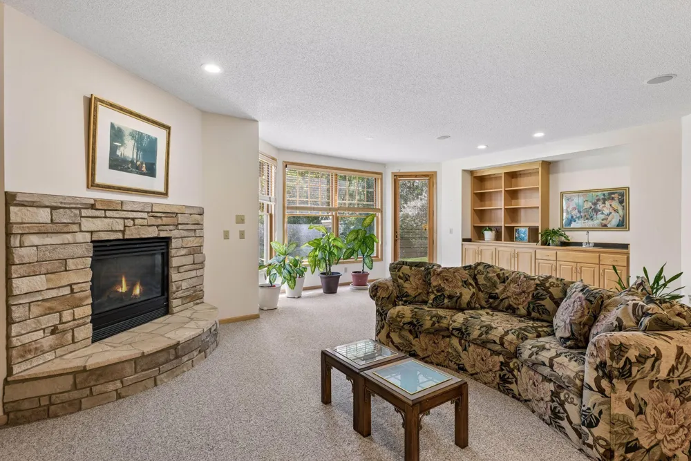 5329 Ashcroft Road Minnetonka, MN 55345