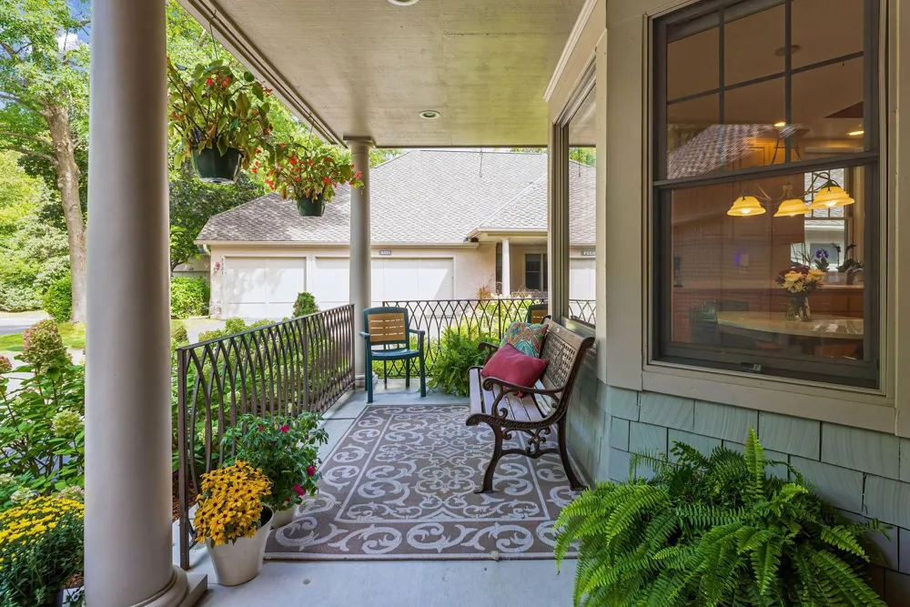 5329 Ashcroft Road Minnetonka, MN 55345