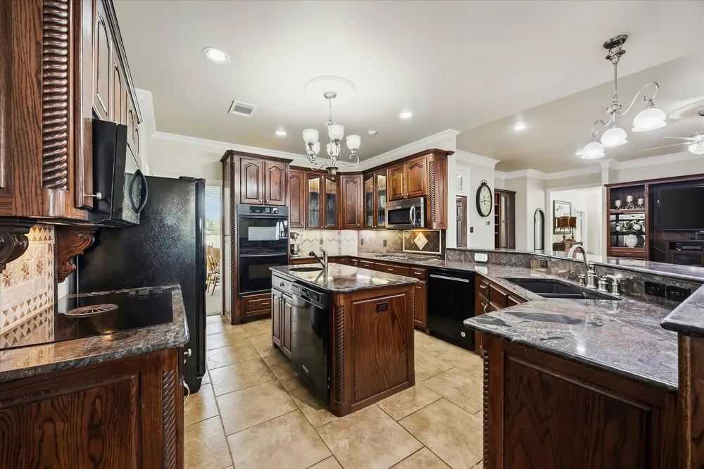 248 Melody Lane Royse City, TX 75189
