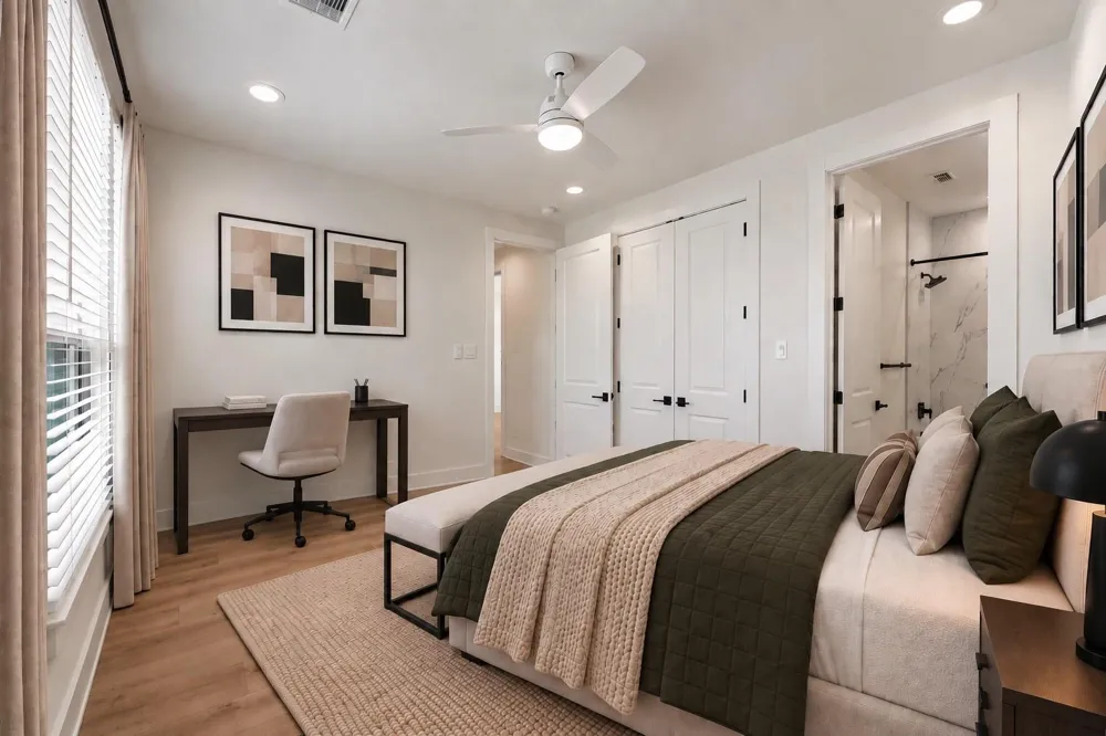 724 E 33rd Street Houston, TX 77022