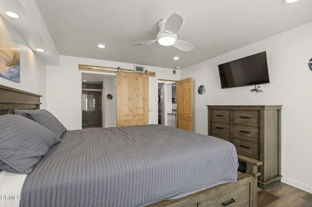 2274 Martinique Lane Oxnard, CA 93035