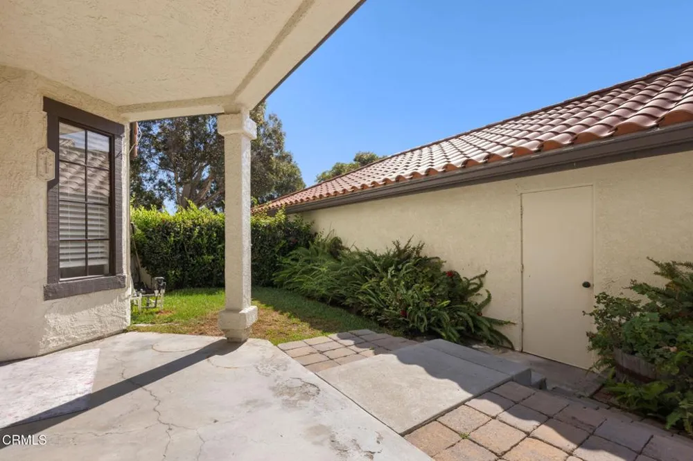2274 Martinique Lane Oxnard, CA 93035