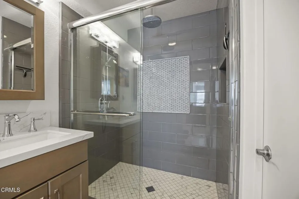 2274 Martinique Lane Oxnard, CA 93035