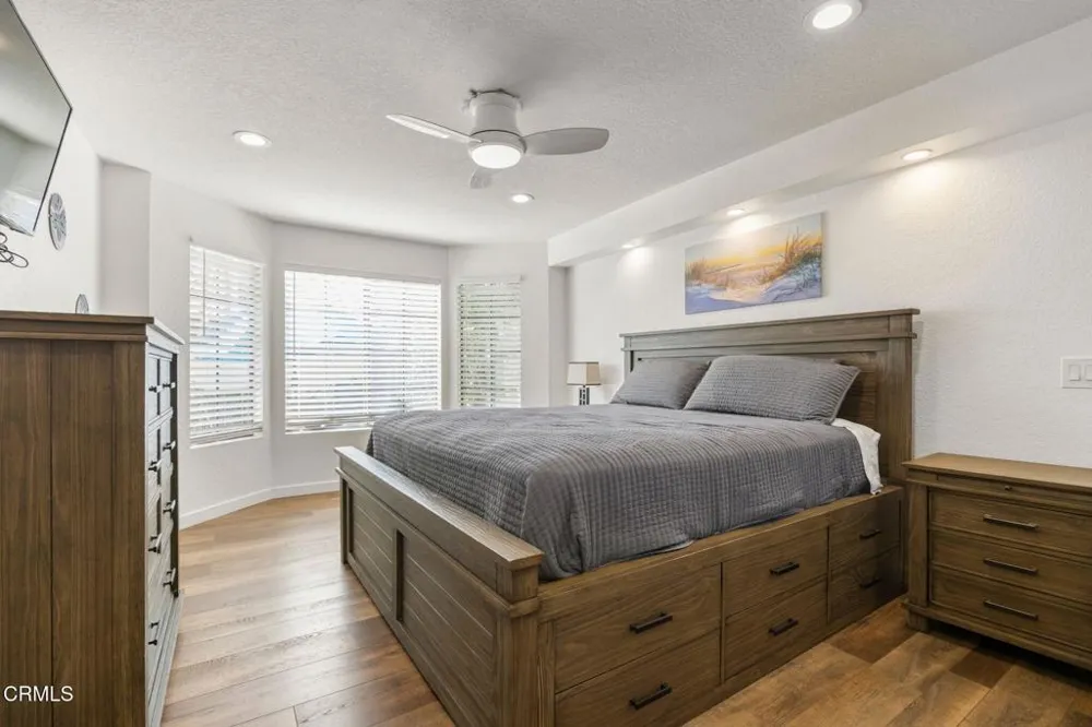 2274 Martinique Lane Oxnard, CA 93035