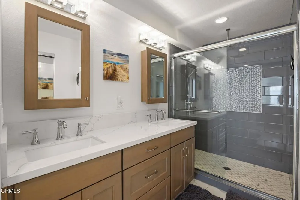 2274 Martinique Lane Oxnard, CA 93035