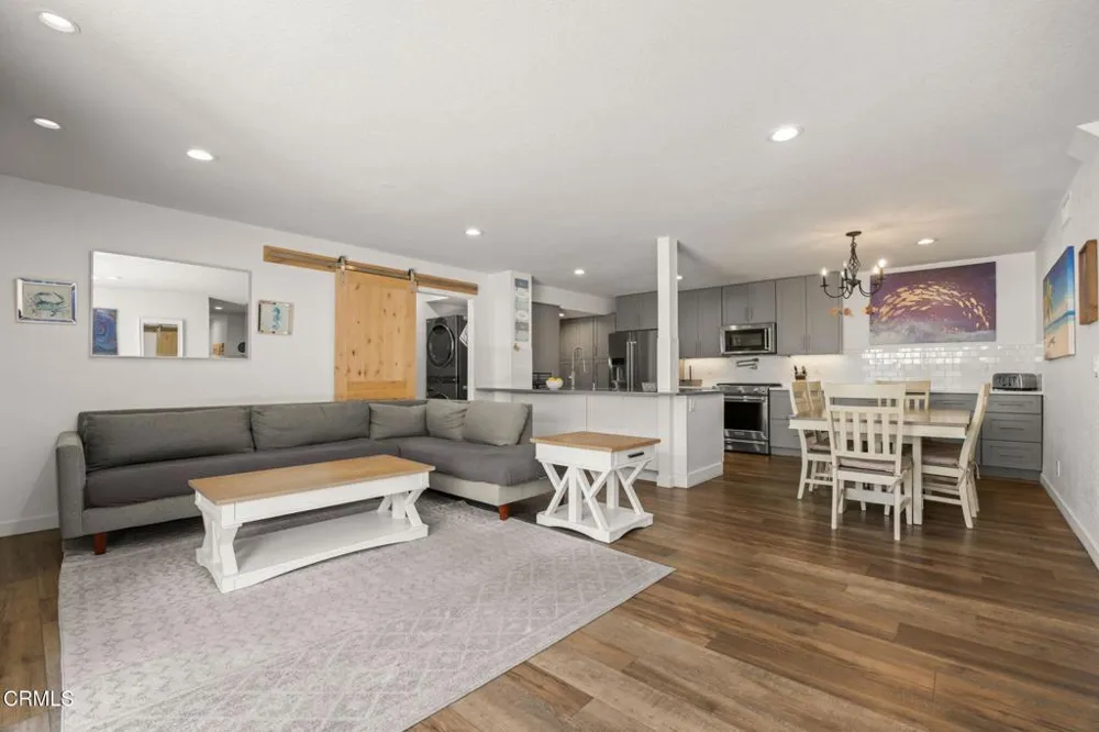 2274 Martinique Lane Oxnard, CA 93035