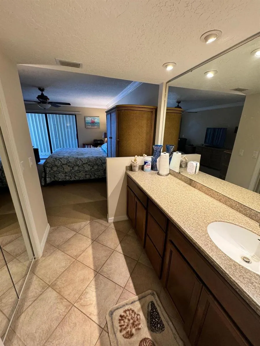 155 Jimmy Buffett Mem Highway Satellite Beach, FL 32937