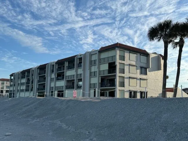 155 Jimmy Buffett Mem Highway Satellite Beach, FL 32937