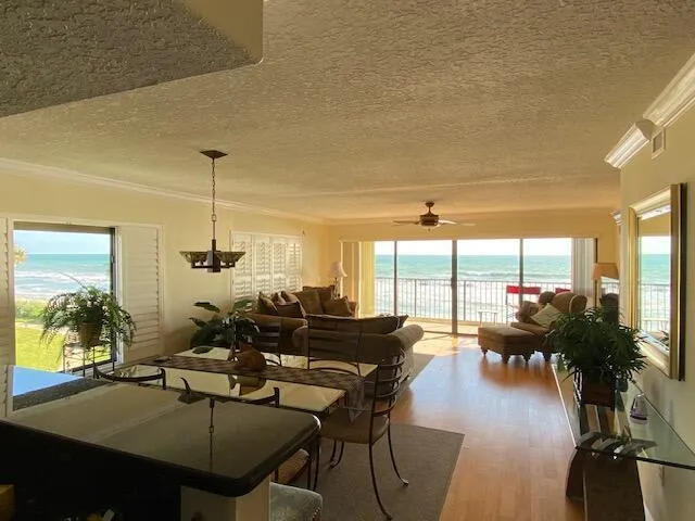 155 Jimmy Buffett Mem Highway Satellite Beach, FL 32937