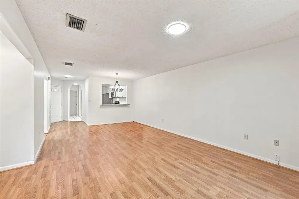 9825 NW 1ST COURT #9825 Plantation, FL 33324
