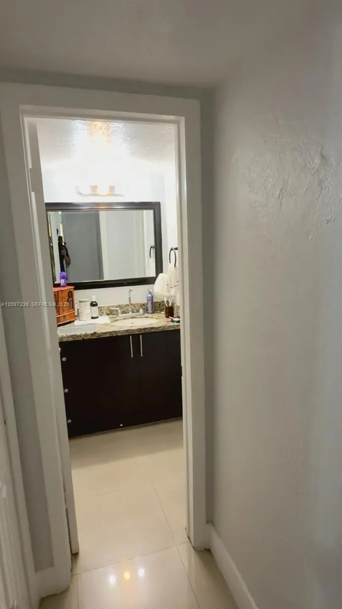 1225 W 35th St #2A Hialeah, FL 33012