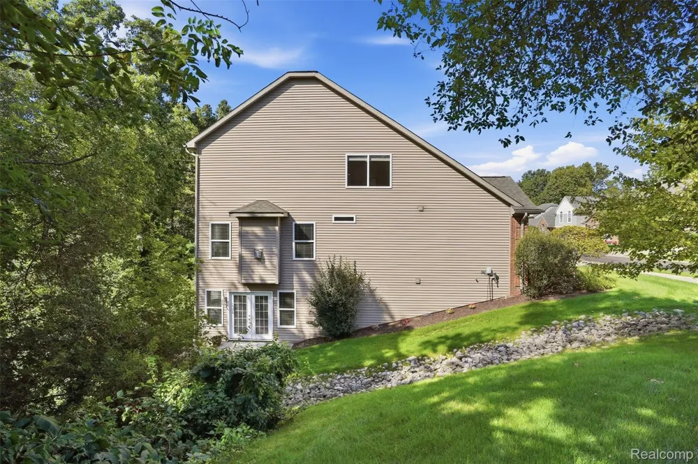 4622 Spring Mountain Drive Brighton City, MI 48116