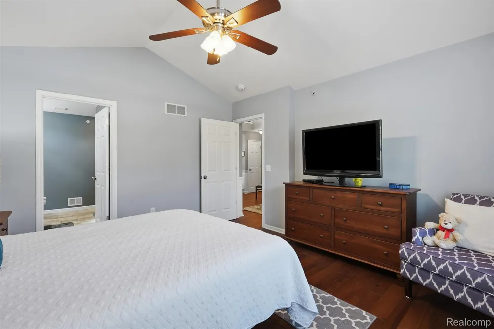 4622 Spring Mountain Drive Brighton City, MI 48116