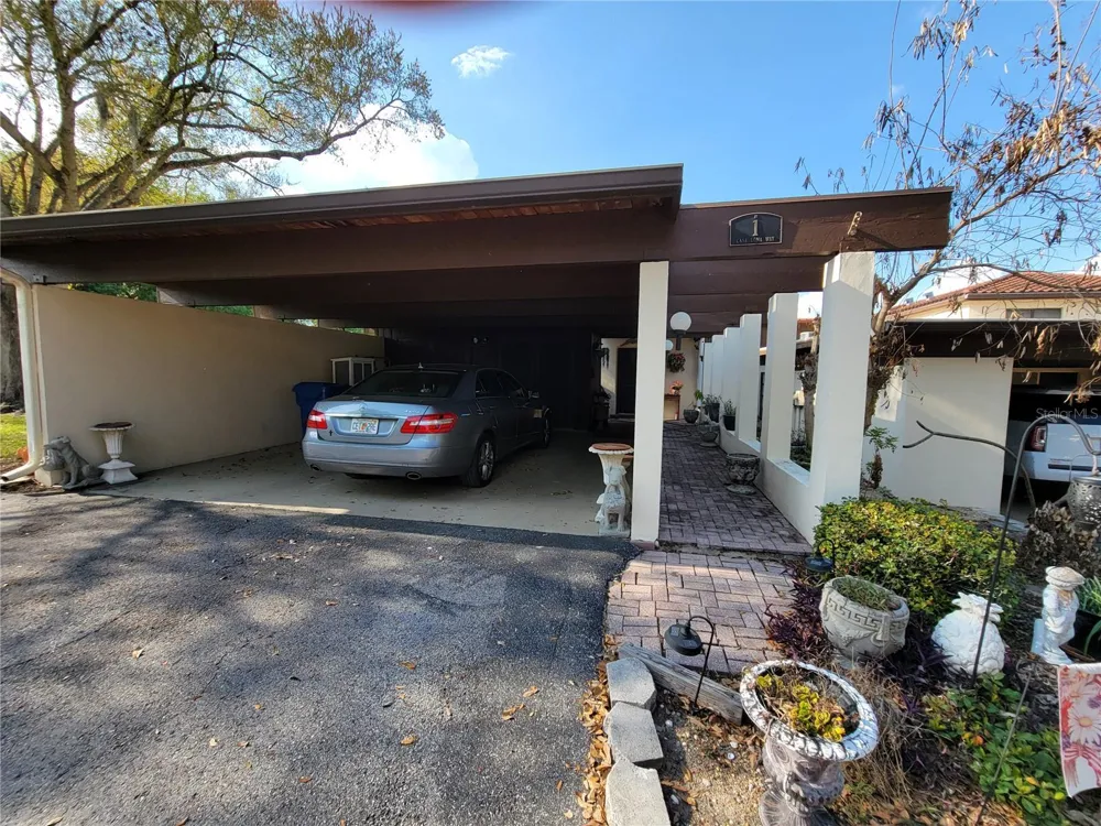 1 CASA LOMA WAY Lakeland, FL 33813
