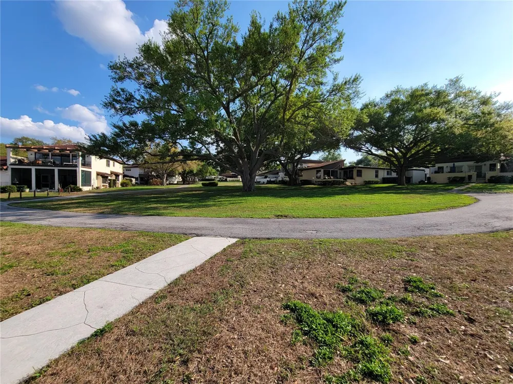 1 CASA LOMA WAY Lakeland, FL 33813