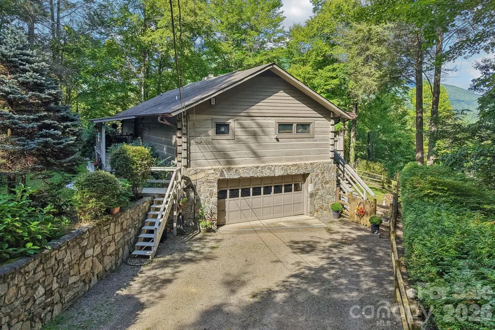 782 Setzer Cove Road Maggie Valley, NC 28751