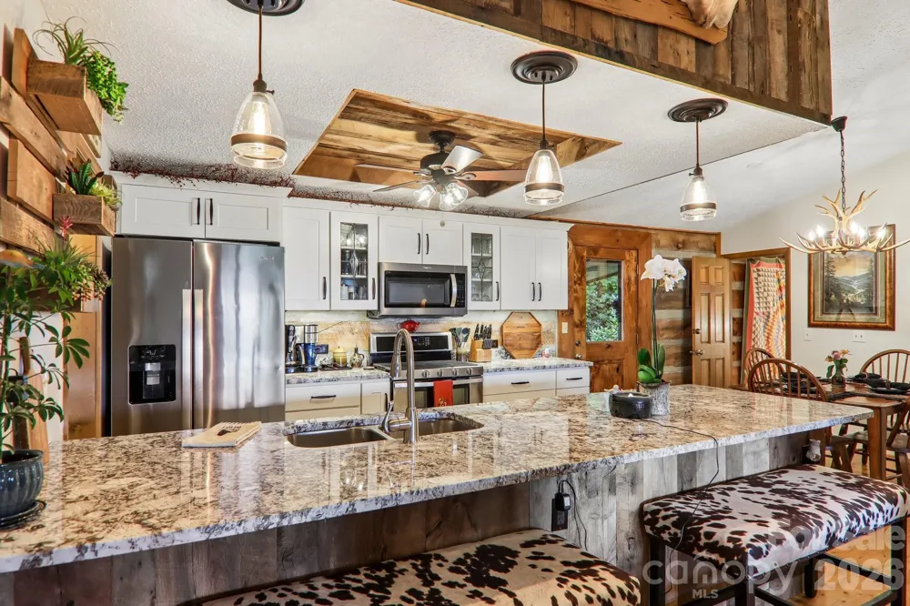 782 Setzer Cove Road Maggie Valley, NC 28751