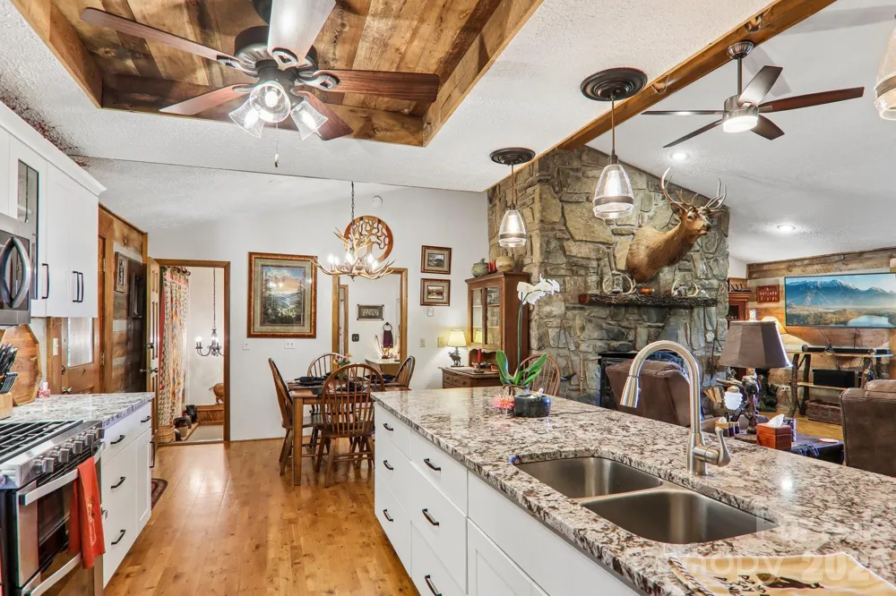 782 Setzer Cove Road Maggie Valley, NC 28751