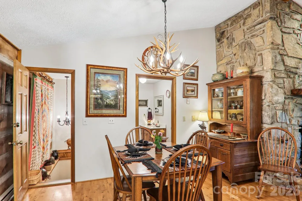 782 Setzer Cove Road Maggie Valley, NC 28751