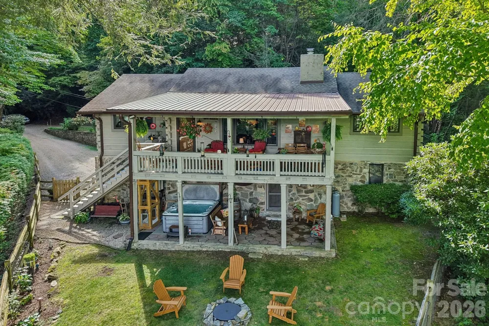 782 Setzer Cove Road Maggie Valley, NC 28751