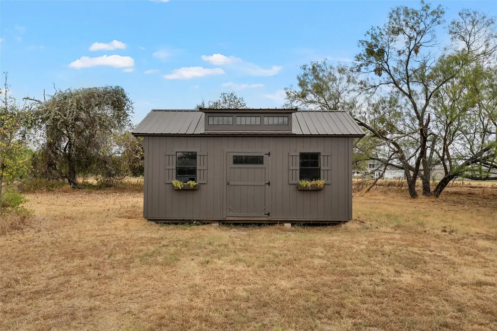 3325 J J Flewellen Road Waco, TX 76704