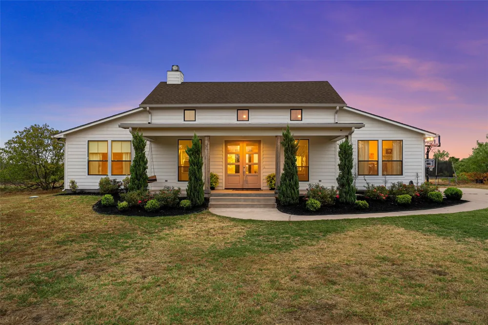 3325 J J Flewellen Road Waco, TX 76704