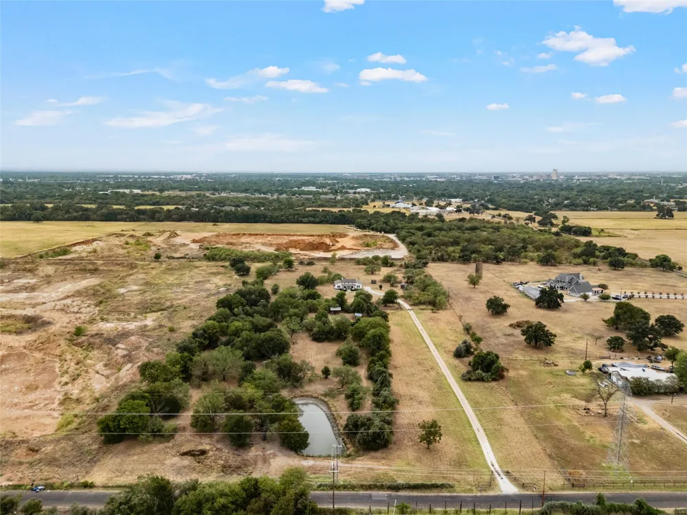 3325 J J Flewellen Road Waco, TX 76704