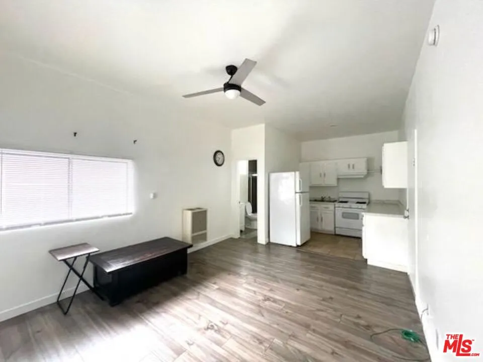 3817 W 21st Street Los Angeles, CA 90018