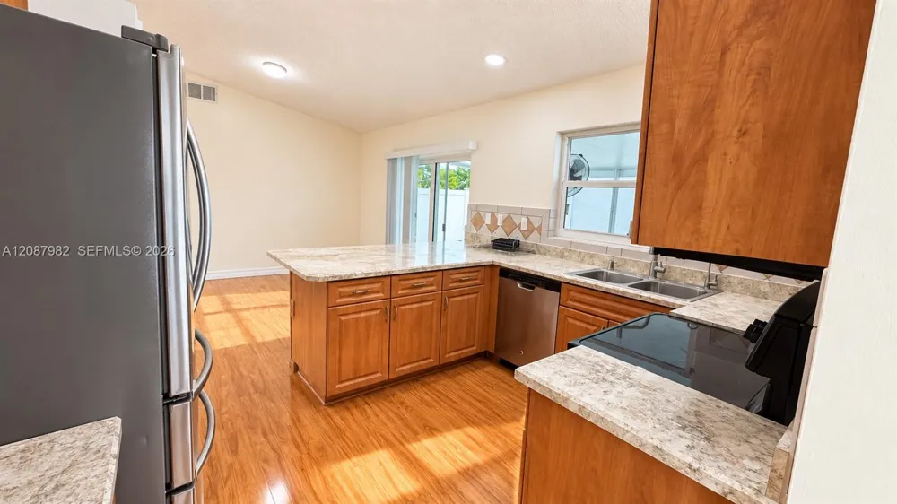 17542 NW 12th St Pembroke Pines, FL 33029