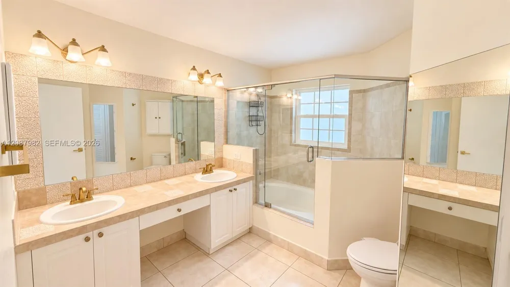 17542 NW 12th St Pembroke Pines, FL 33029