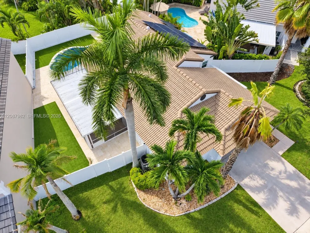 17542 NW 12th St Pembroke Pines, FL 33029