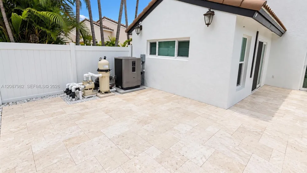 17542 NW 12th St Pembroke Pines, FL 33029