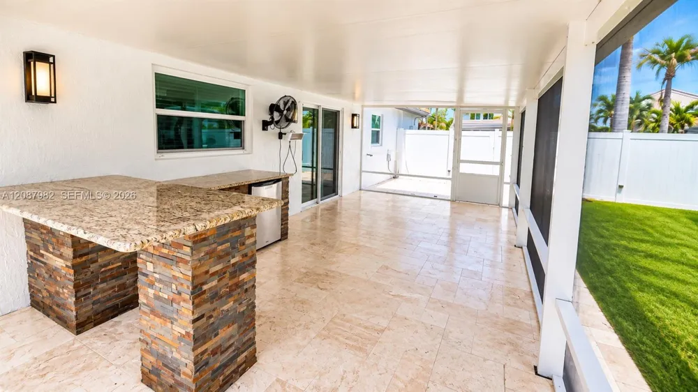 17542 NW 12th St Pembroke Pines, FL 33029