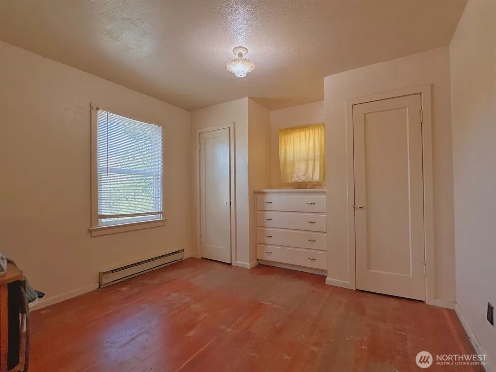 319 E Bartlett Avenue Omak, WA 98841