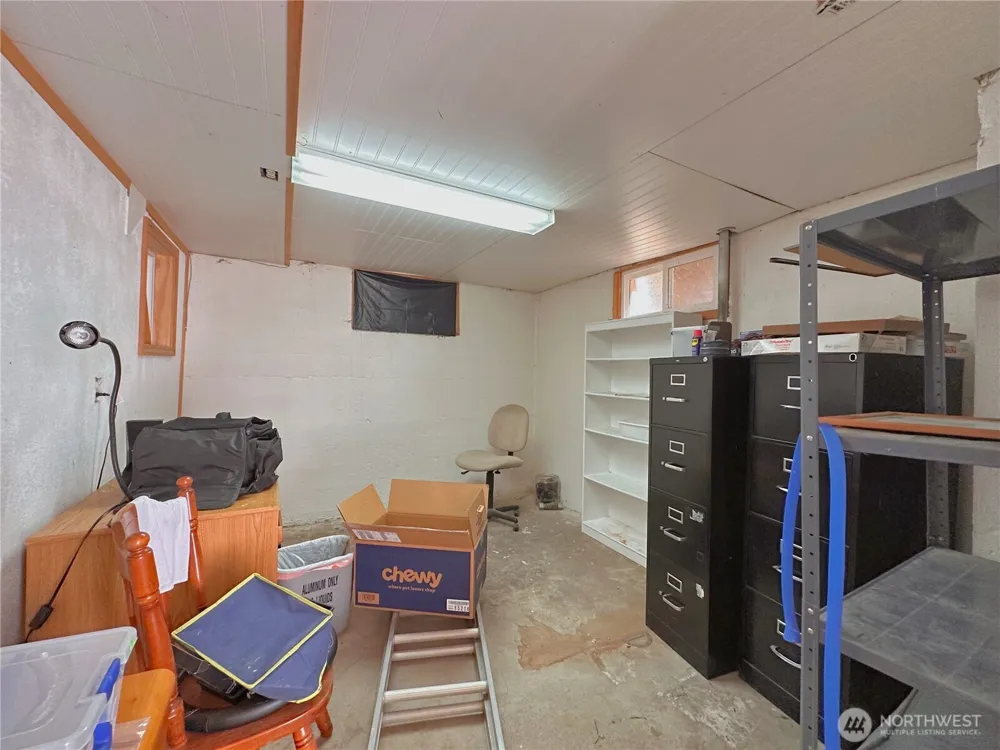 319 E Bartlett Avenue Omak, WA 98841