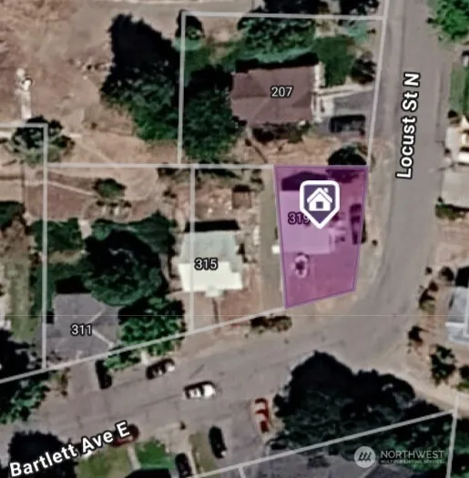 319 E Bartlett Avenue Omak, WA 98841