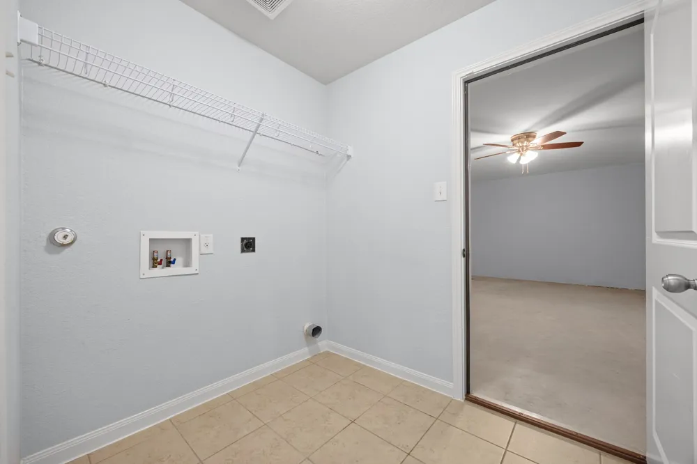 228 Millers Loop Jarrell, TX 76537