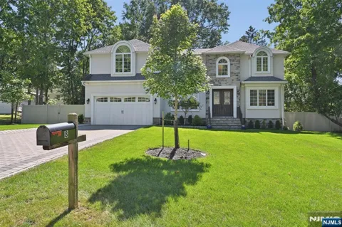 8 Ranch Lane