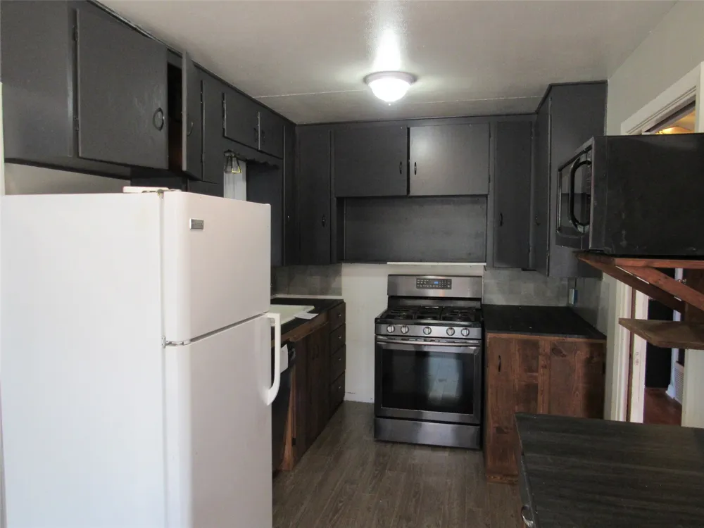 1311 W 3 A STREET McGregor, TX 76657