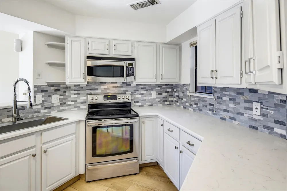 404 Santa Fe Trail #53 Irving, TX 75063