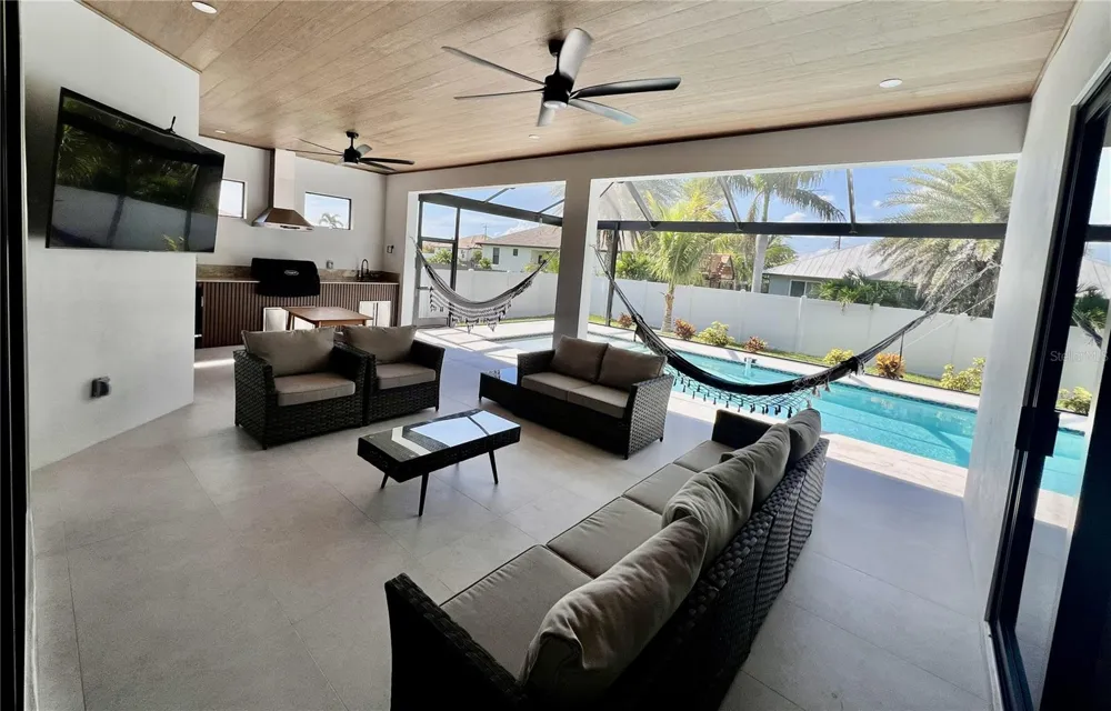 3413 NW 1ST TERRACE Cape Coral, FL 33993