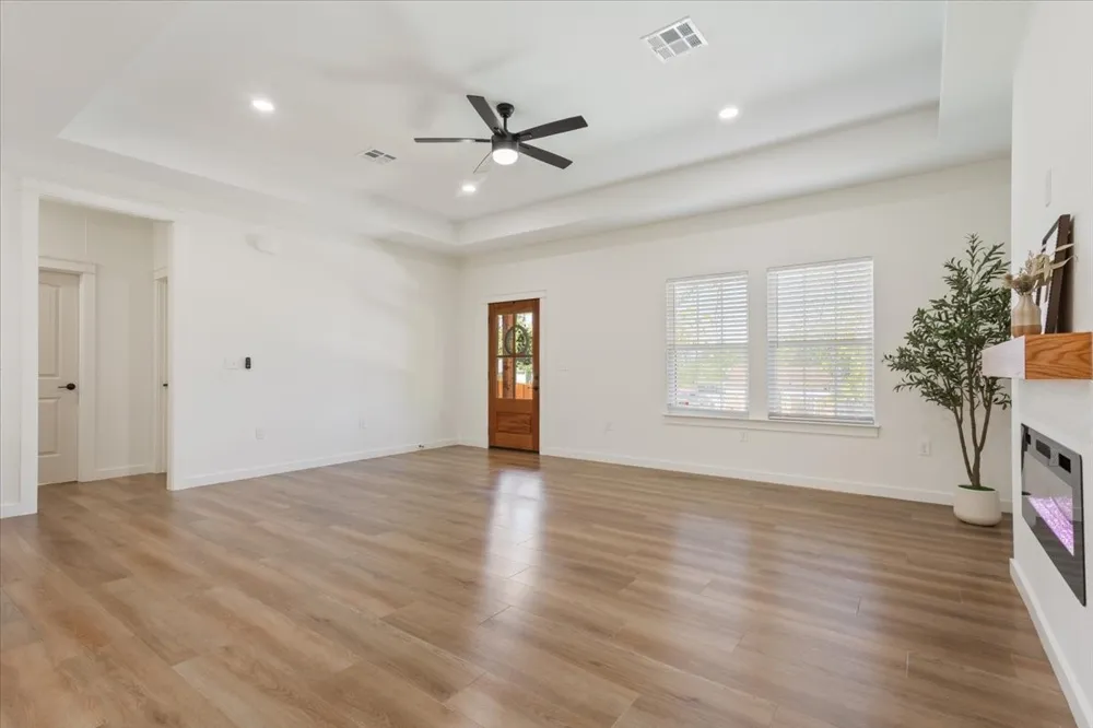 2704 Clay Avenue Waco, TX 76711