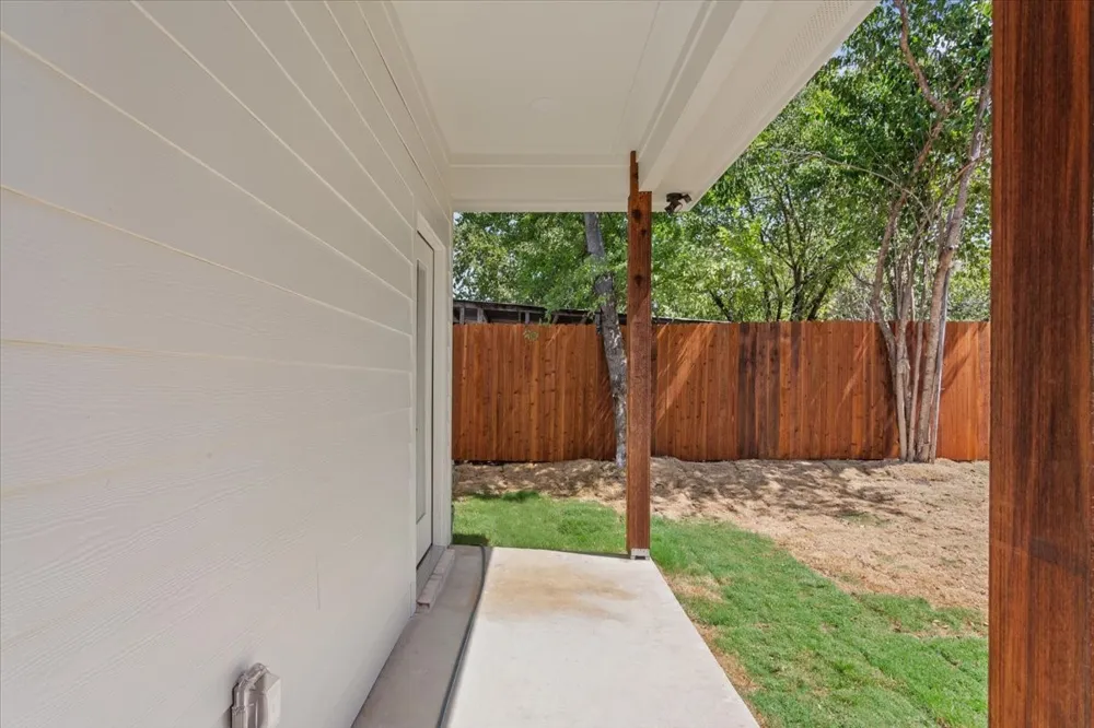 2704 Clay Avenue Waco, TX 76711