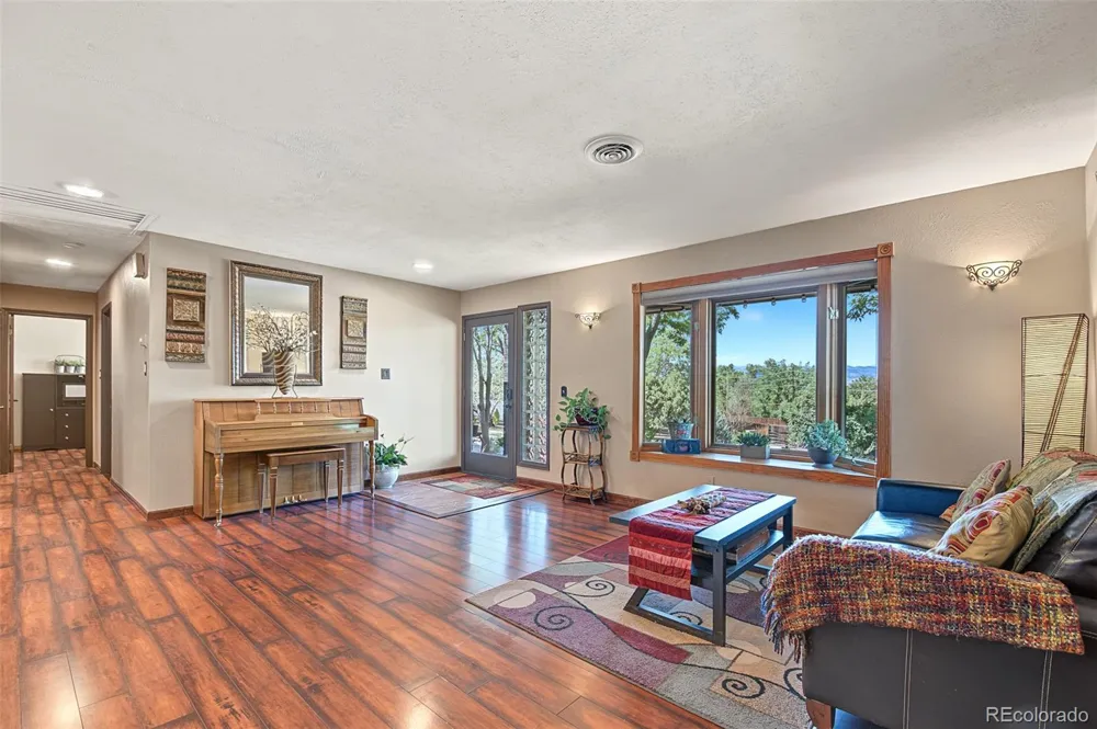 141 Ponderosa Drive Boulder, CO 80303