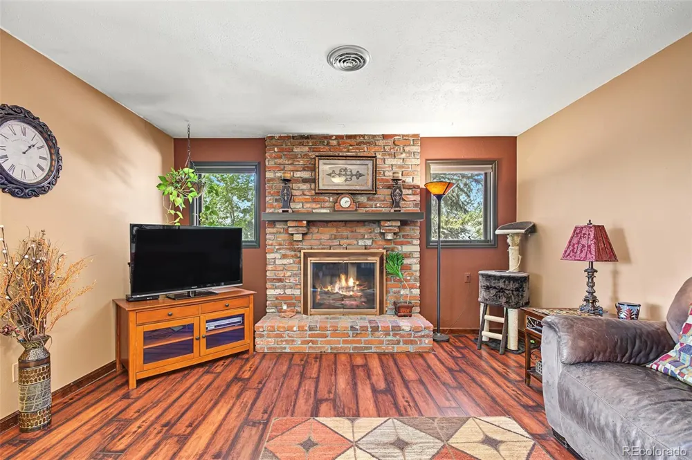 141 Ponderosa Drive Boulder, CO 80303