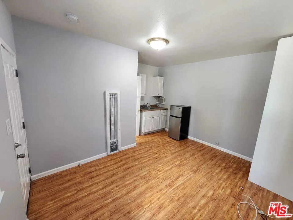 11472 VENTURA #4 Studio City, CA 91604